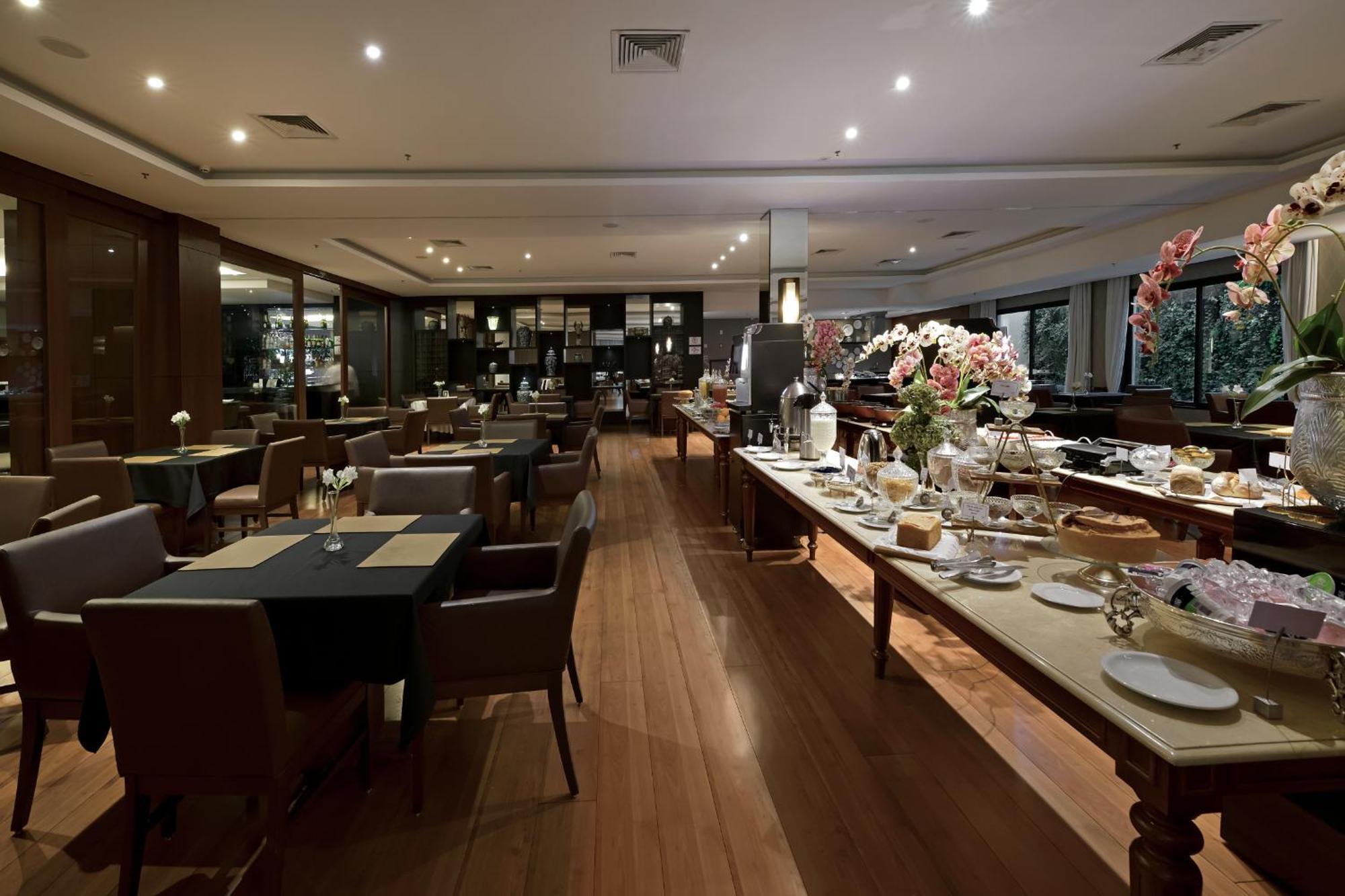 Hotel Mont Blanc Premium Ribeirão Preto Εξωτερικό φωτογραφία The restaurant at the hotel