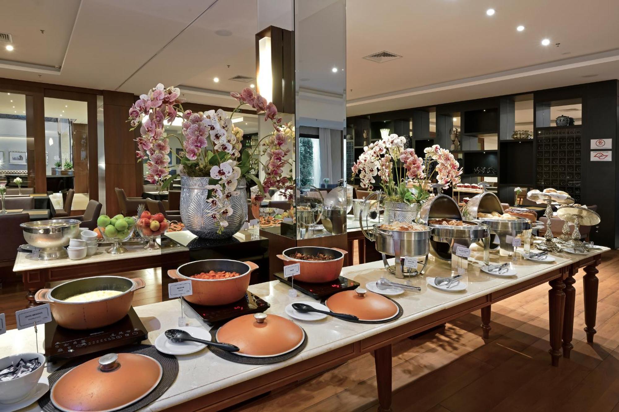 Hotel Mont Blanc Premium Ribeirão Preto Εξωτερικό φωτογραφία The buffet at the hotel