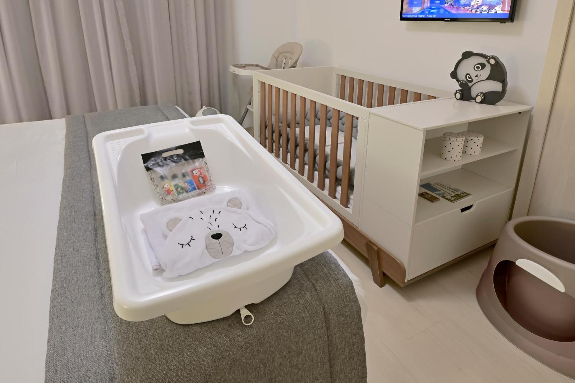 Hotel Mont Blanc Premium Ribeirão Preto Δωμάτιο φωτογραφία A changing table