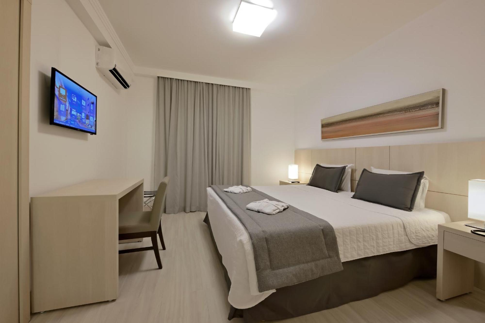 Hotel Mont Blanc Premium Ribeirão Preto Δωμάτιο φωτογραφία A room at the hotel